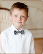 Boy Bow tie - Navy w/ Thin White Stripes