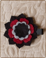 Felt Clippie - Black/Red/Grey Flower